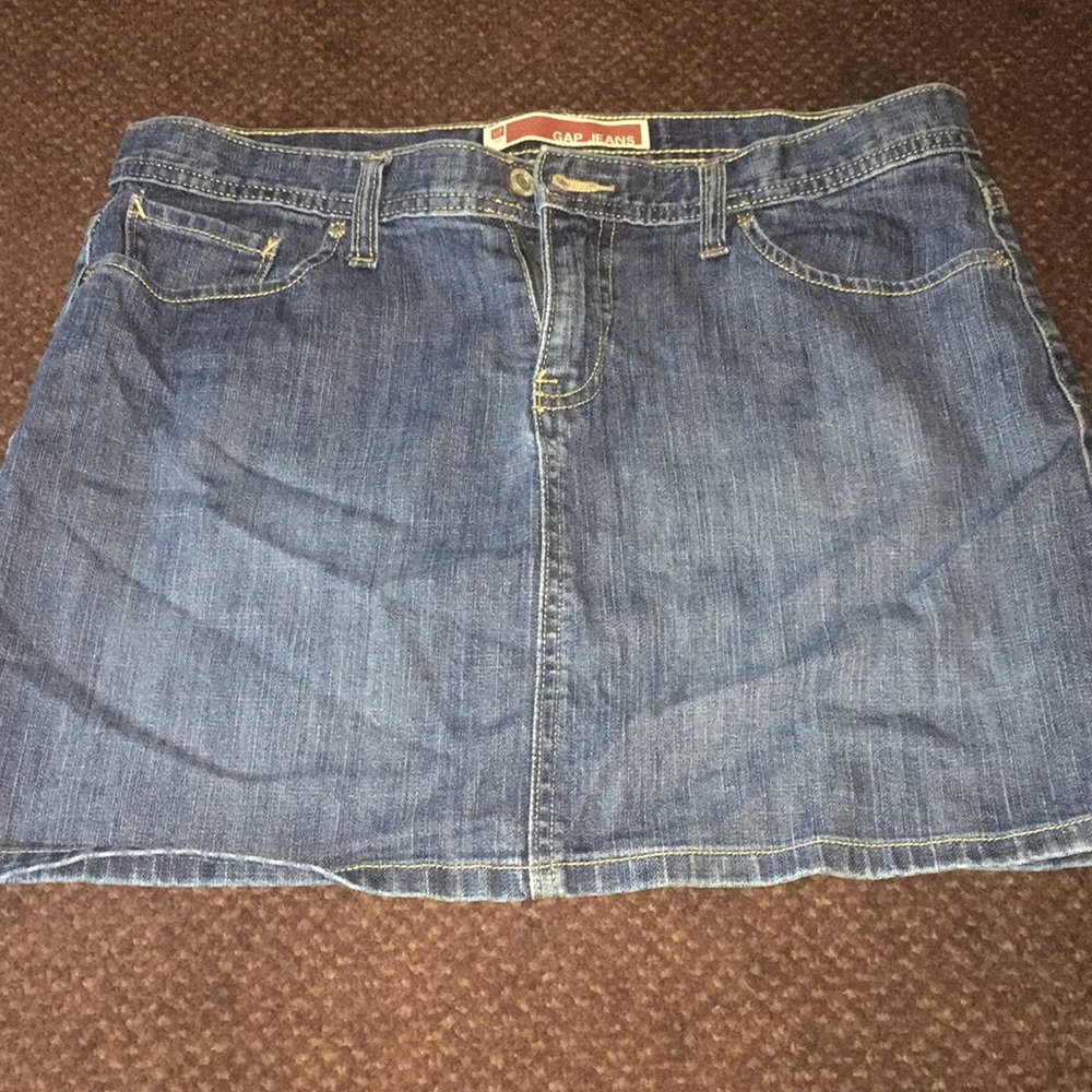 Gap Skirt